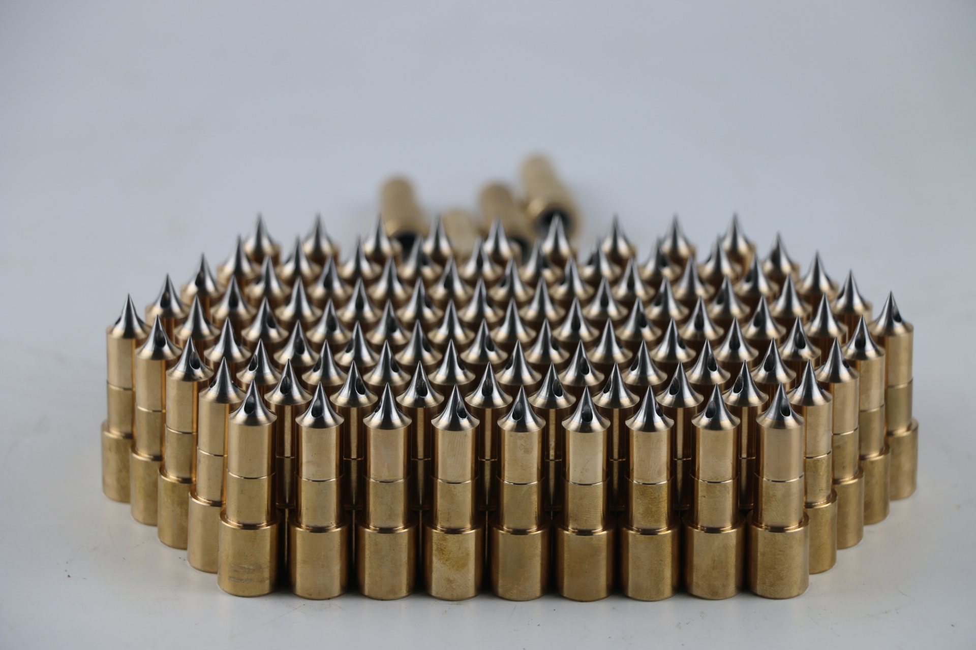 注塑机与热流道模具有什么关系呢